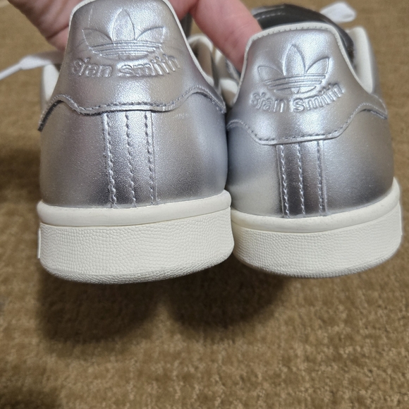 Adidas Silver Stan Smith Sneakers - Picture 2 of 4